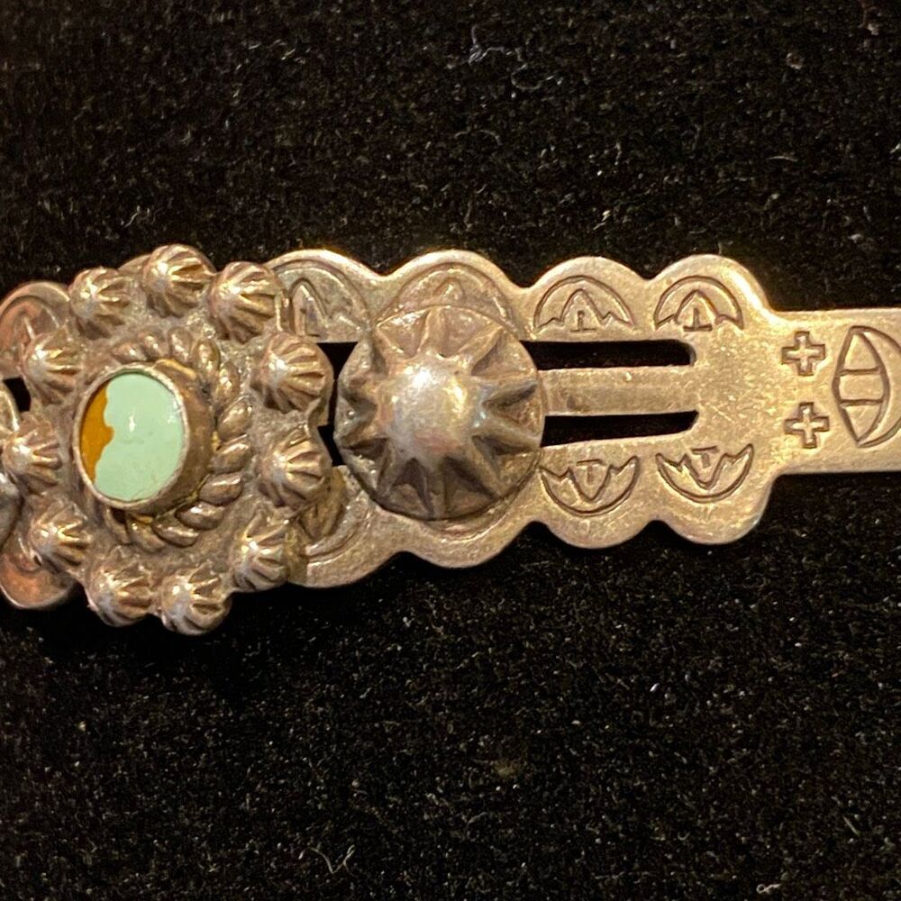 Sanford Navajo Turquoise Cuff - Picture 10 of 11